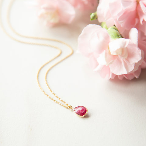 Teardrop Bezel-wrapped Gemstone Necklace - Gold